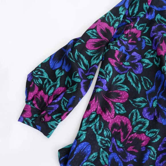 Vintage Lady Dame Plus Black with Floral Design Long Sleeve Button Up Blouse XL - Picture 10 of 14